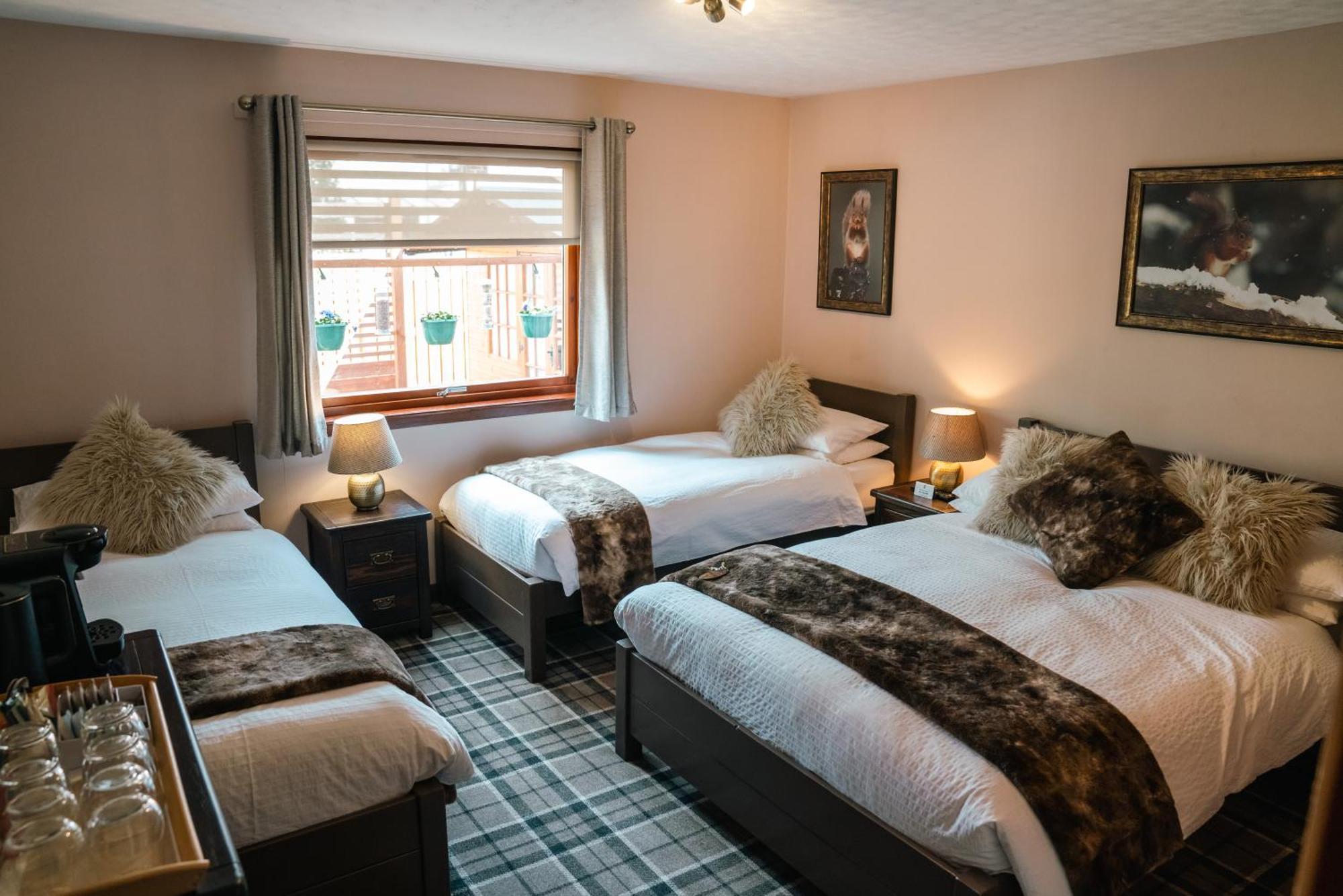 Eriskay B&B And Aviemore Glamping Exterior photo